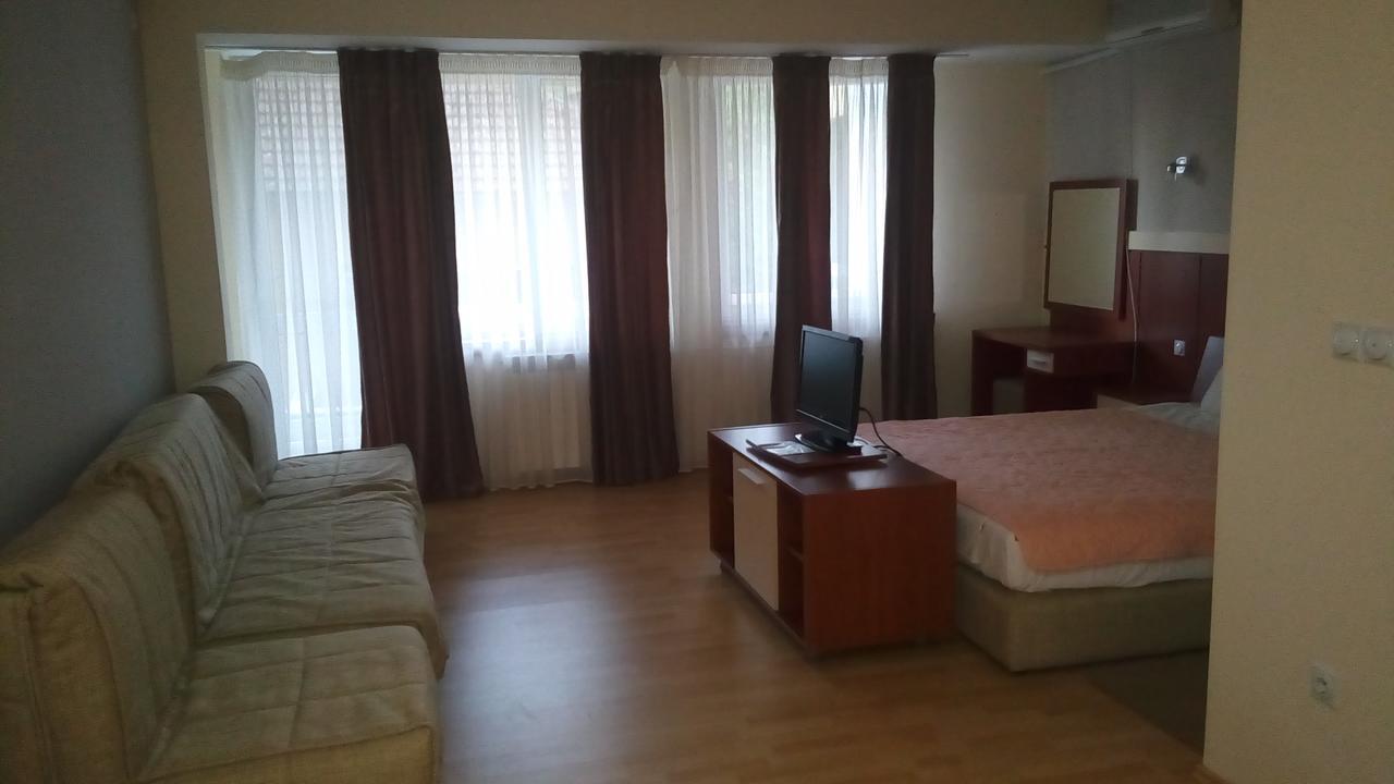 Hotel Makedonija Dojran Экстерьер фото